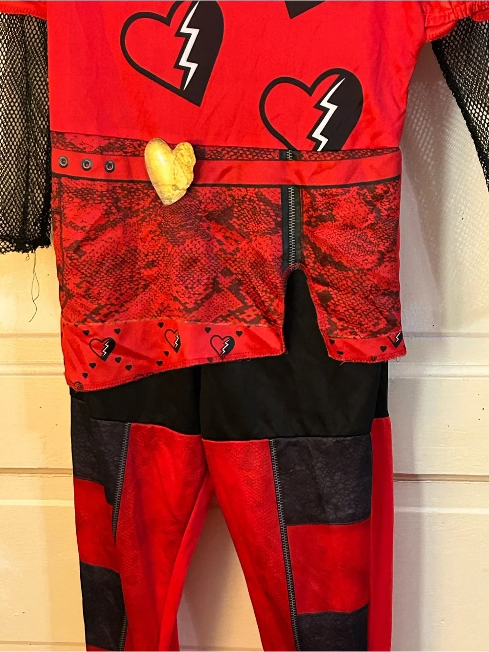Disney Descendants 4 Rise of Red Costume Jumpsuit Outfit Kids Size Large 10/12